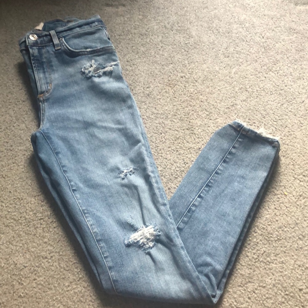 AGolde Distressed Jeans